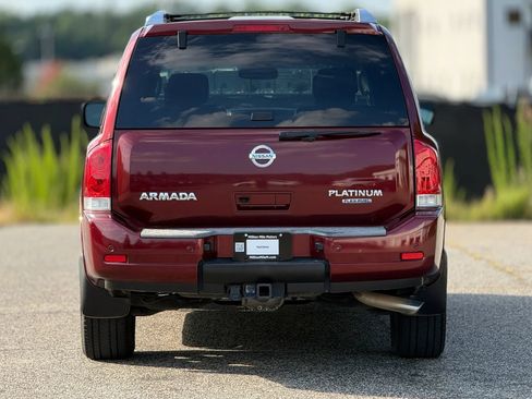 Used 2011 Nissan Armada Platinum w/ 2nd Row Captain Seat Pkg RWD image 4