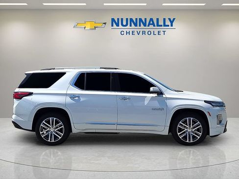 Used 2023 Chevrolet Traverse High Country AWD/4WD image 6
