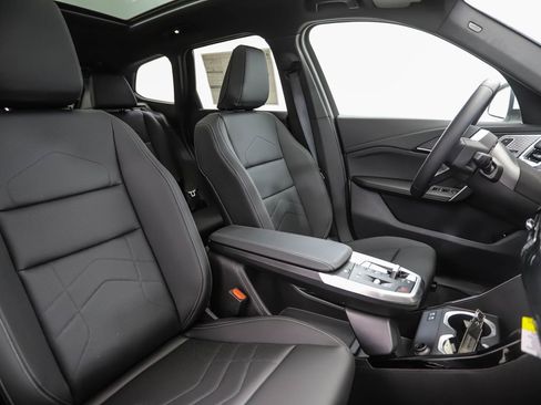 Used 2025 BMW X1 xDrive28i w/ Premium Package image 32