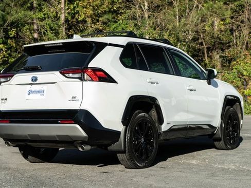 Used 2024 Toyota RAV4 SE image 20