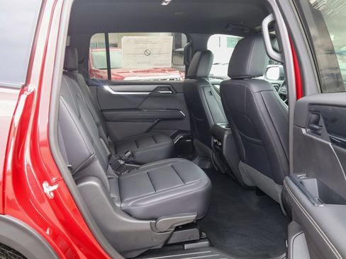 New 2026 GMC Acadia Elevation w/ Black Edition AWD/4WD image 38