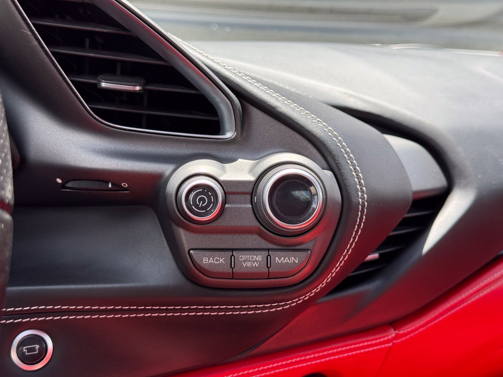 Used 2018 Ferrari 488 Spider RWD image 54
