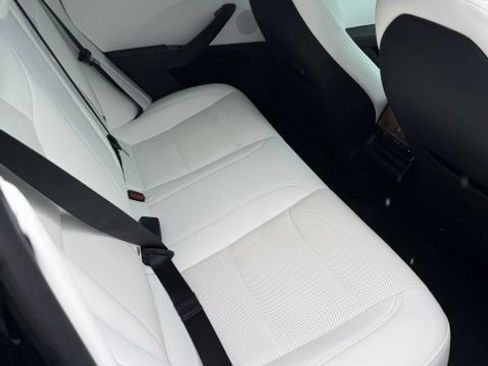 Used 2024 Tesla Model 3 Long Range AWD/4WD image 4