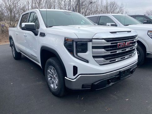 New 2025 GMC Sierra 1500 SLE image 1