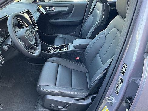 New 2026 Volvo XC40 B5 Plus w/ Climate Package AWD/4WD image 13