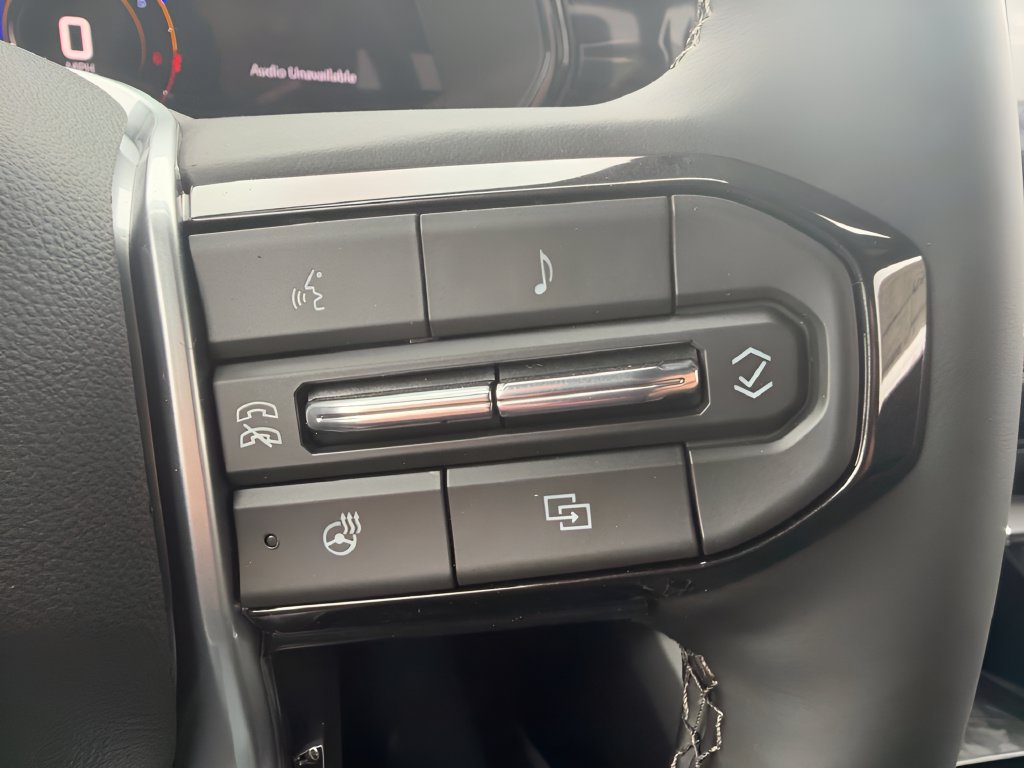 New 2026 Chevrolet Colorado LT w/ LT Convenience Package AWD/4WD image 14