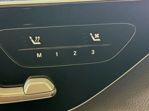 Used 2023 Mercedes-Benz GLC 300 4MATIC image 22