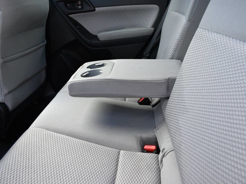 Used 2018 Subaru Forester 2.5i Premium w/ All-Weather Package image 13