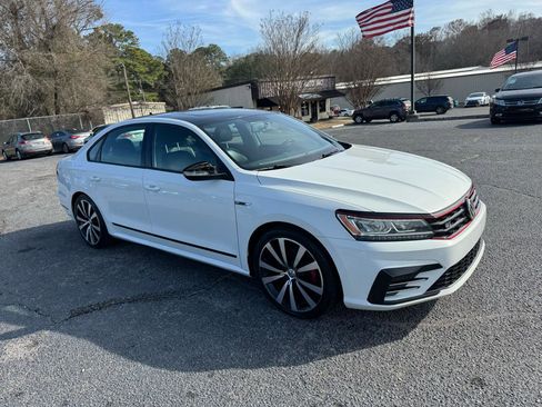 Used 2018 Volkswagen Passat 3.6 image 6