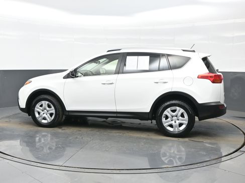 Used 2014 Toyota RAV4 LE image 3