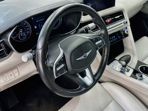 Used 2025 Genesis G70 2.5T AWD/4WD image 18