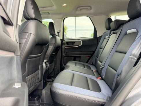 Used 2025 Ford Bronco Sport Outer Banks w/ Outer Banks Tech Package+ AWD/4WD image 15