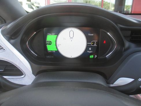 Used 2021 Chevrolet Bolt LT image 17