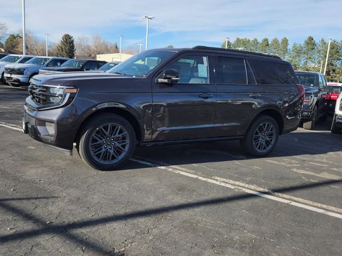 New 2025 Ford Expedition Platinum w/ Stealth Performance Package image 4
