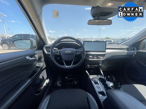 Certified 2025 Ford Escape SE FWD image 5