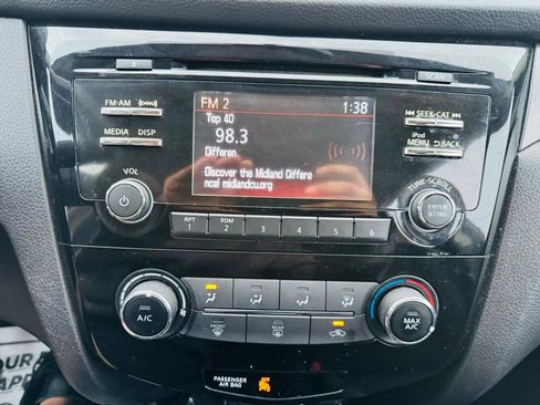 Used 2017 Nissan Rogue Sport S w/ S Appearance Package image 13