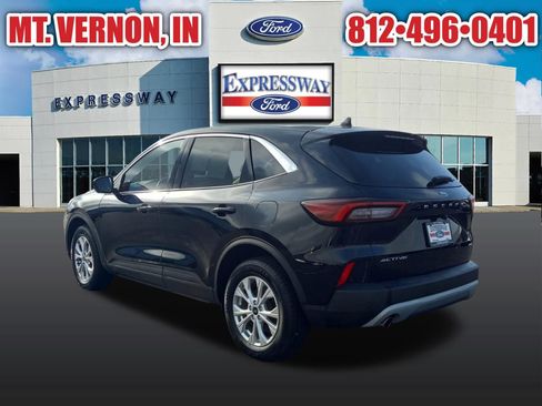 Used 2023 Ford Escape Active w/ Tech Pack #2 AWD/4WD image 9