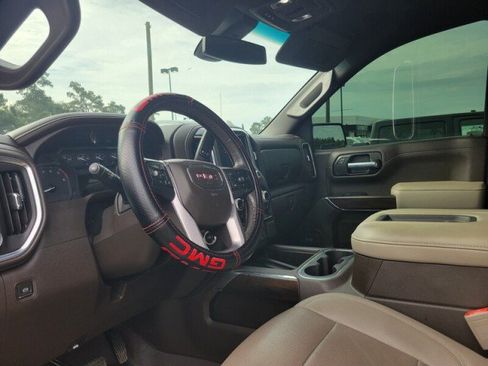 Used 2021 GMC Sierra 1500 SLT w/ SLT Premium Plus Package AWD/4WD image 5