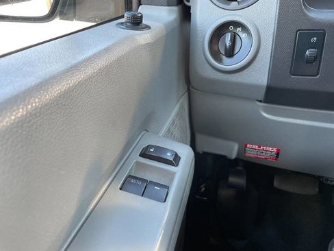 Used 2013 Ford E-250 and Econoline 250 w/ PWR Group image 40