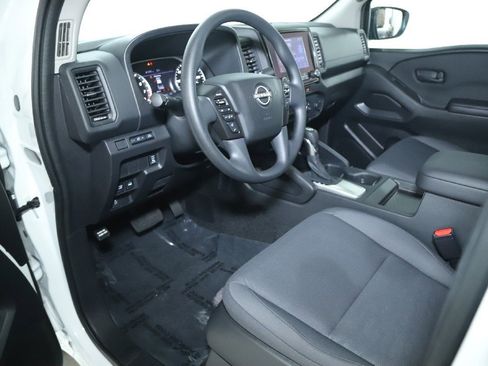 Used 2024 Nissan Frontier S w/ S Utility Package image 15