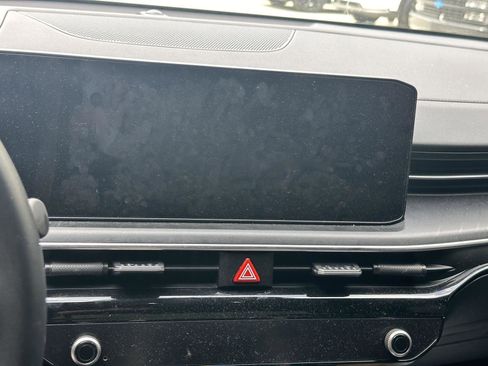 Used 2025 Kia K5 GT-Line w/ GT-Line Premium Package image 11