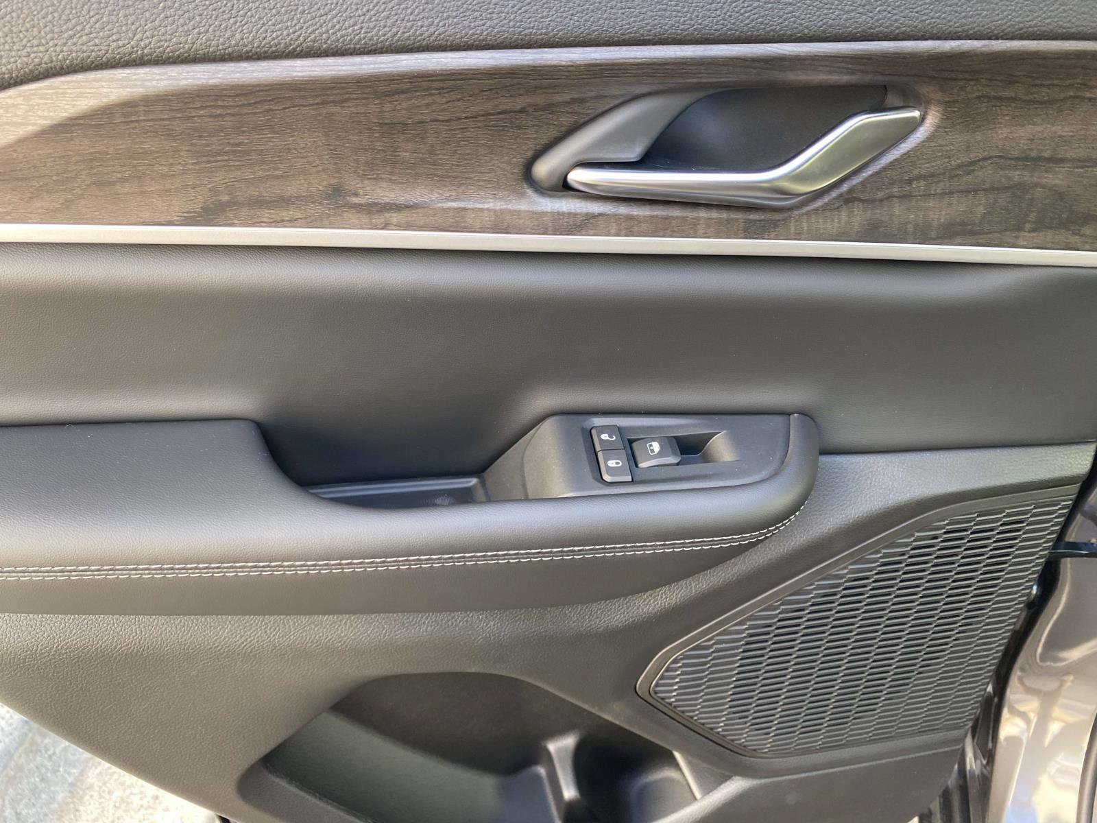 New 2026 Jeep Grand Cherokee Altitude AWD/4WD image 13