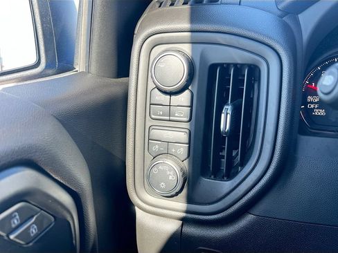 Used 2025 Chevrolet Silverado 1500 Custom w/ Turbomax Blackout Package AWD/4WD image 10