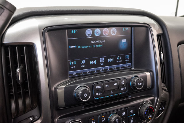 Used 2018 Chevrolet Silverado 1500 LT w/ All Star Edition AWD/4WD image 18