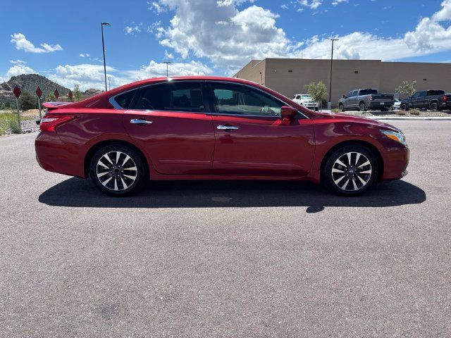 Used 2016 Nissan Altima 2.5 SV FWD image 3