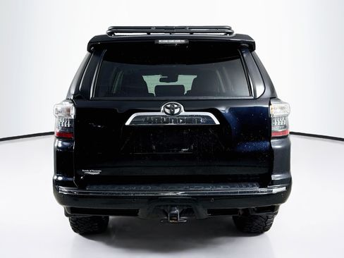 Used 2022 Toyota 4Runner Limited AWD/4WD image 32