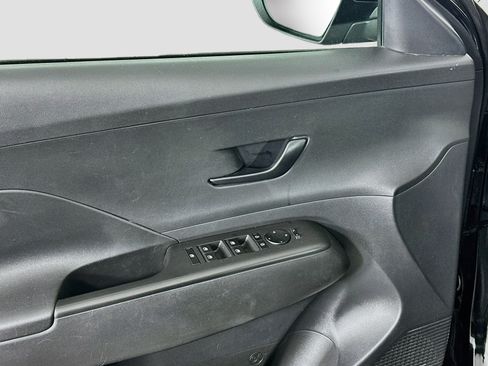 Used 2024 Hyundai Kona SEL FWD image 15