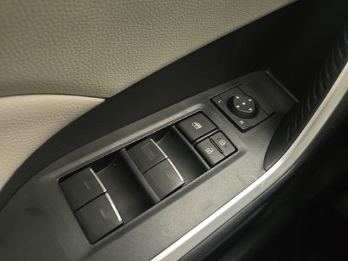 Used 2024 Toyota RAV4 XLE Premium image 29