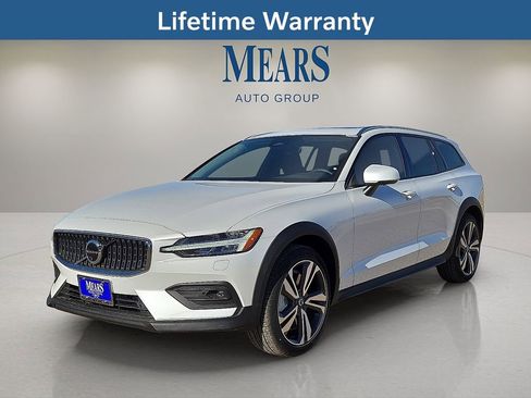 New 2026 Volvo V60 B5 Cross Country Plus w/ Protection Package Premier image 1