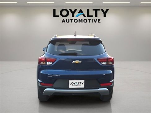 Used 2023 Chevrolet TrailBlazer LT w/ Convenience Package image 4
