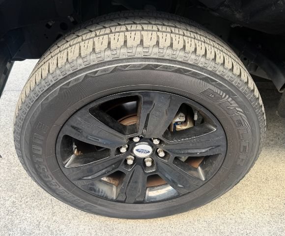 Used 2018 Ford F150 Platinum w/ Equipment Group 701A Luxury AWD/4WD image 34