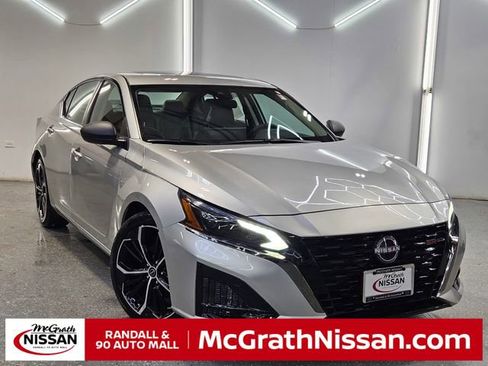 Certified 2025 Nissan Altima 2.5 SR w/ SR Premium Package image 1