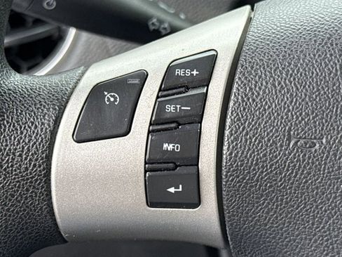 Used 2010 Chevrolet HHR LS image 12