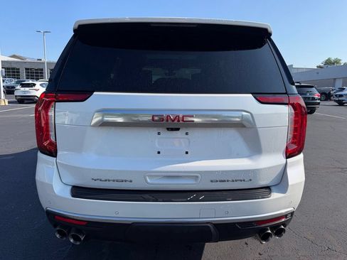 Used 2021 GMC Yukon Denali w/ Denali Ultimate Package AWD/4WD image 8