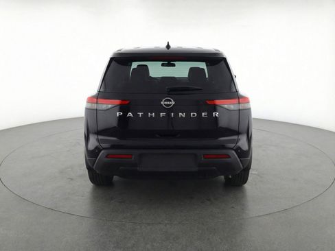 Used 2024 Nissan Pathfinder S image 7