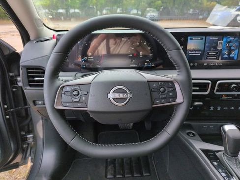 New 2026 Nissan Sentra SV w/ SV Convenience Package FWD image 32