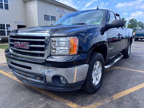 Used 2013 GMC Sierra 1500 SLE w/ Power Tech Package AWD/4WD image 2