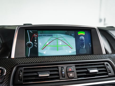Used 2013 BMW M6 Convertible RWD image 22