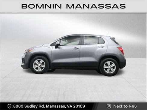 Used 2020 Chevrolet Trax LS image 28