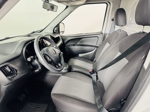 Used 2022 RAM ProMaster City Tradesman FWD image 5