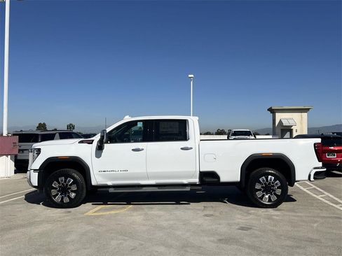 New 2026 GMC Sierra 2500 Denali image 7