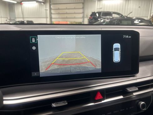 New 2025 Kia Sorento S image 18
