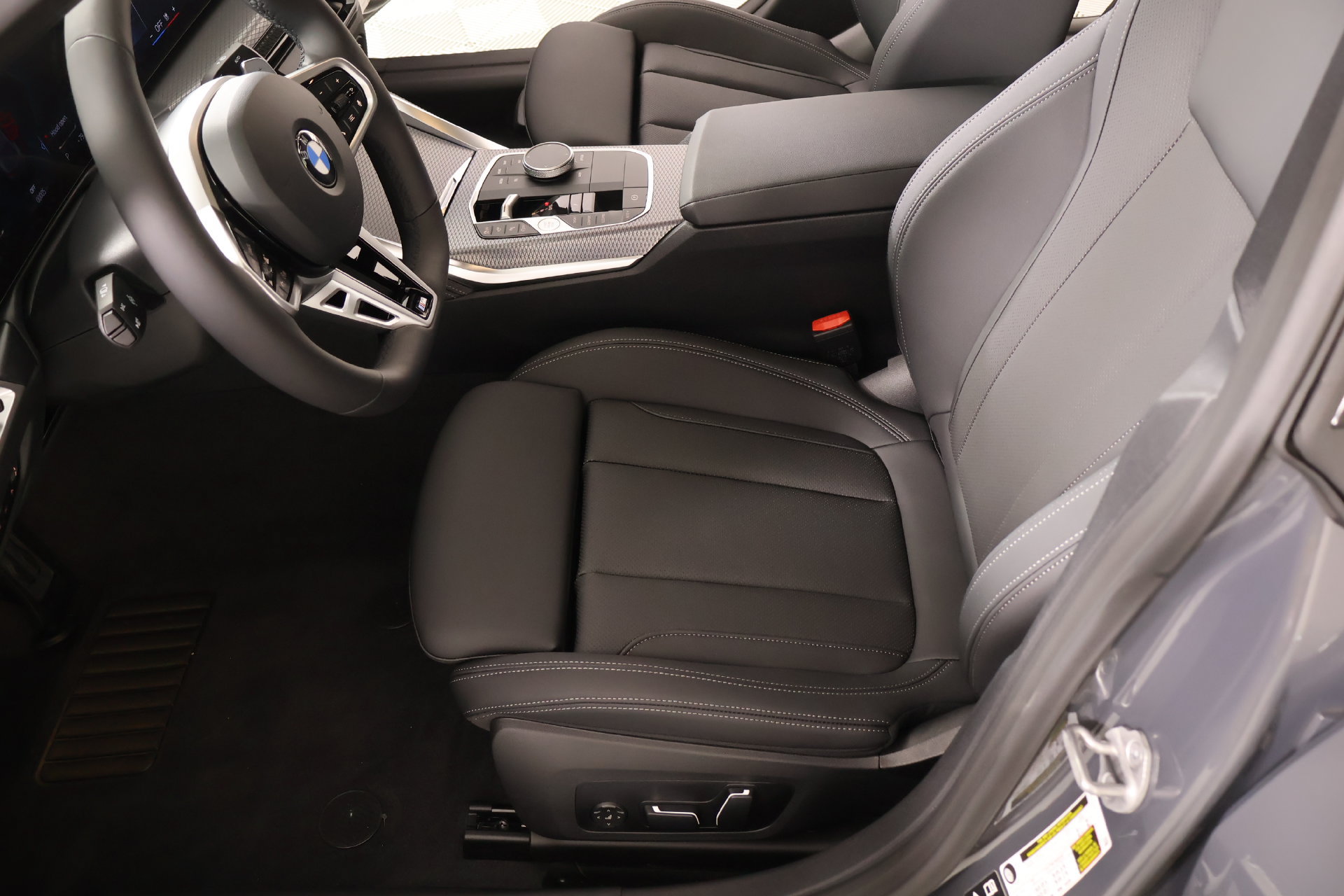 New 2026 BMW 430i xDrive w/ M Sport Package AWD/4WD image 11