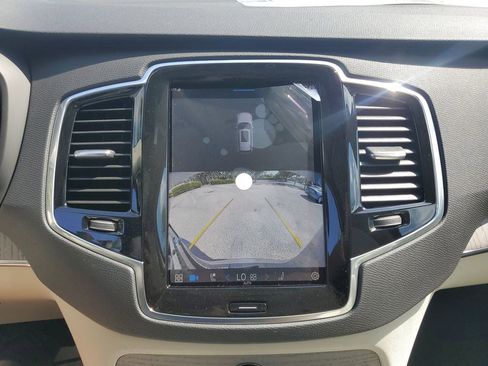 New 2025 Volvo XC90 B6 Plus w/ Protection Package Premier image 10