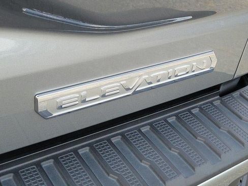 Used 2024 GMC Sierra 1500 Elevation AWD/4WD image 12