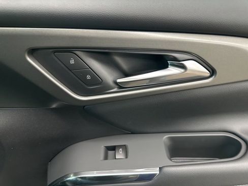 New 2026 Chevrolet Traverse LT image 14